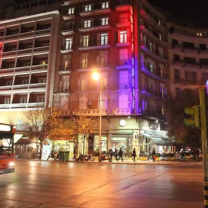 κάντε κράτηση εδώ